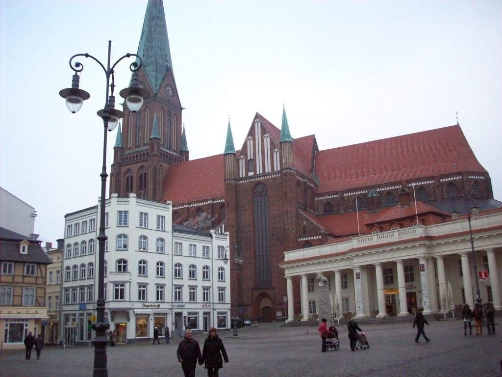 Площадь в Шверине